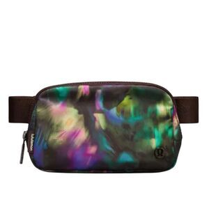 Lululemon Everywhere Belt Bag 1L Pride Graphic